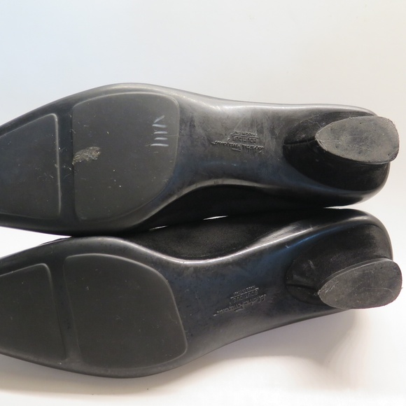 SALVATORE FERRAGAMO Boutique Suede Italy 8B - Picture 8 of 8